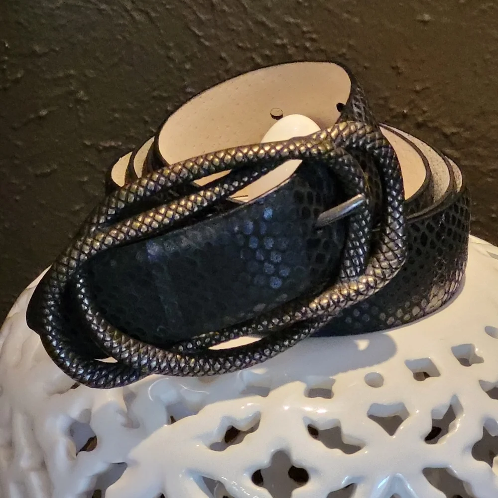 Tre Vero Large Black/Gray Snake Printed Leather Belt